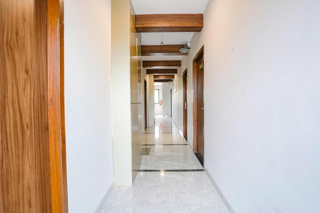 Fabhotel Swaraj Shirgaon  Exterior foto