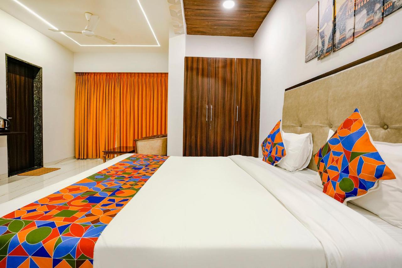 Fabhotel Swaraj Shirgaon  Exterior foto