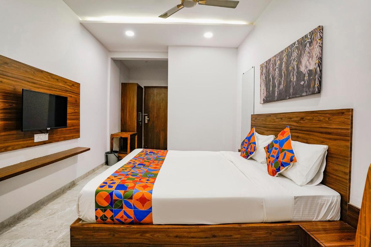 Fabhotel Swaraj Shirgaon  Exterior foto