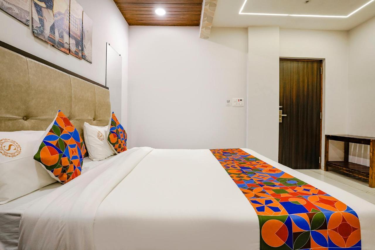 Fabhotel Swaraj Shirgaon  Exterior foto