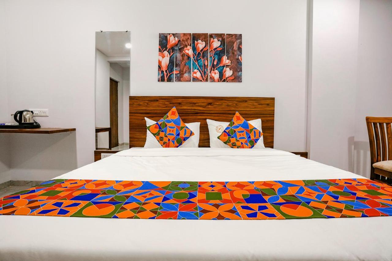 Fabhotel Swaraj Shirgaon  Exterior foto